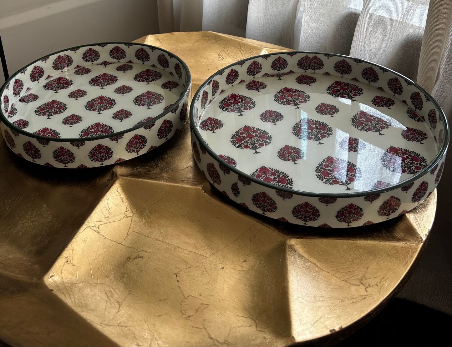 Ruby Bloom Glass Top Wooden Tray Set (Set of 2)
