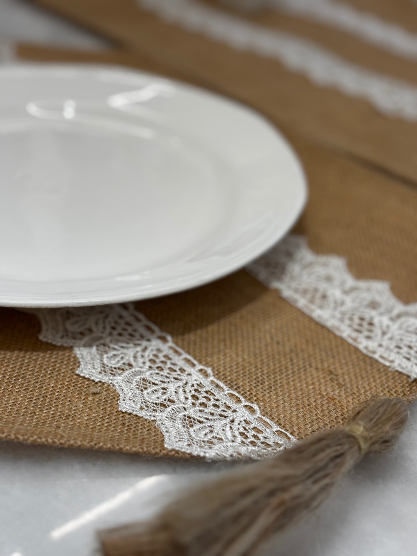 Rustic Lace Jute Table Runner & Placemats Set