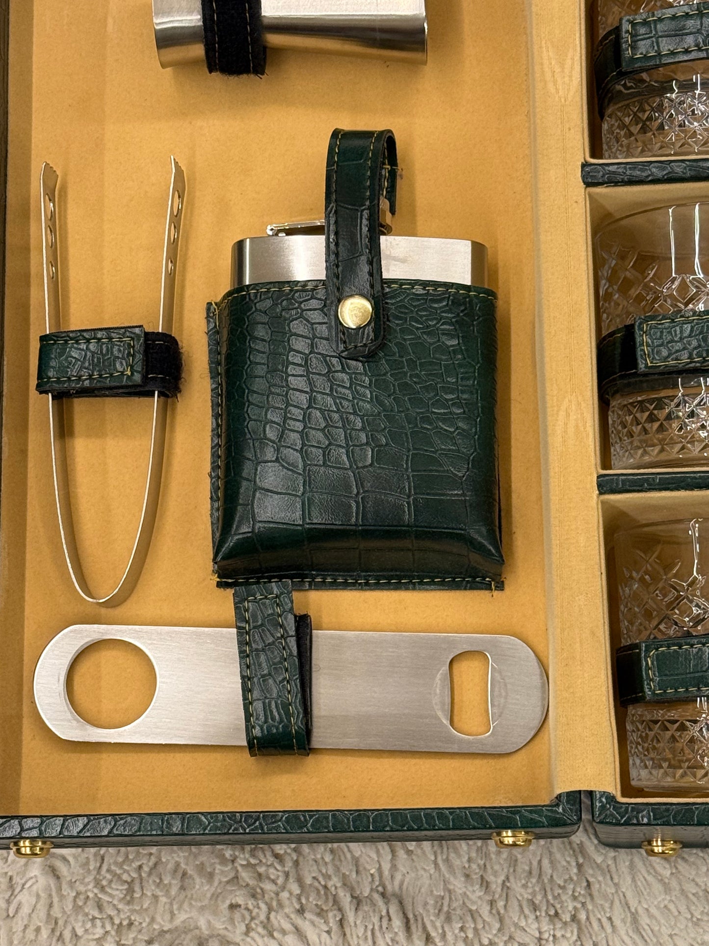 The Gentlemans's Reserve Bar Box Large
