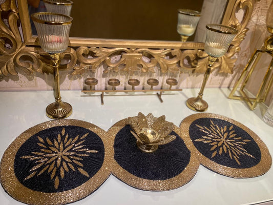 Cicular Black and Gold Table Runnerr